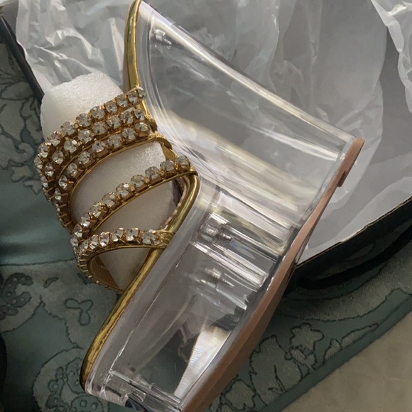 Queen of Hollywood wedges - Picture 2 of 4